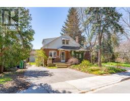 8 WESLEY CRES, mississauga, Ontario