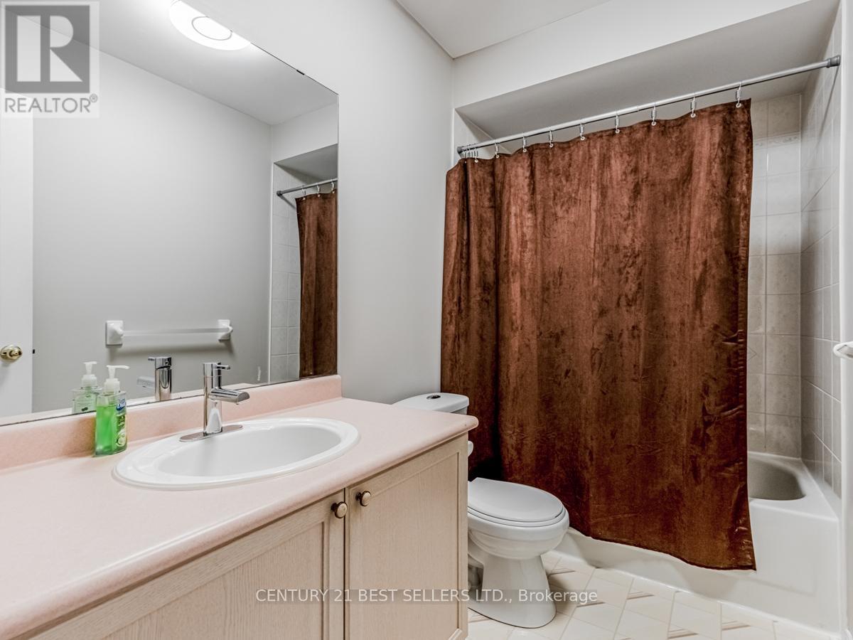 178 Queen St W, Mississauga, Ontario  L5H 1L6 - Photo 13 - W8277804