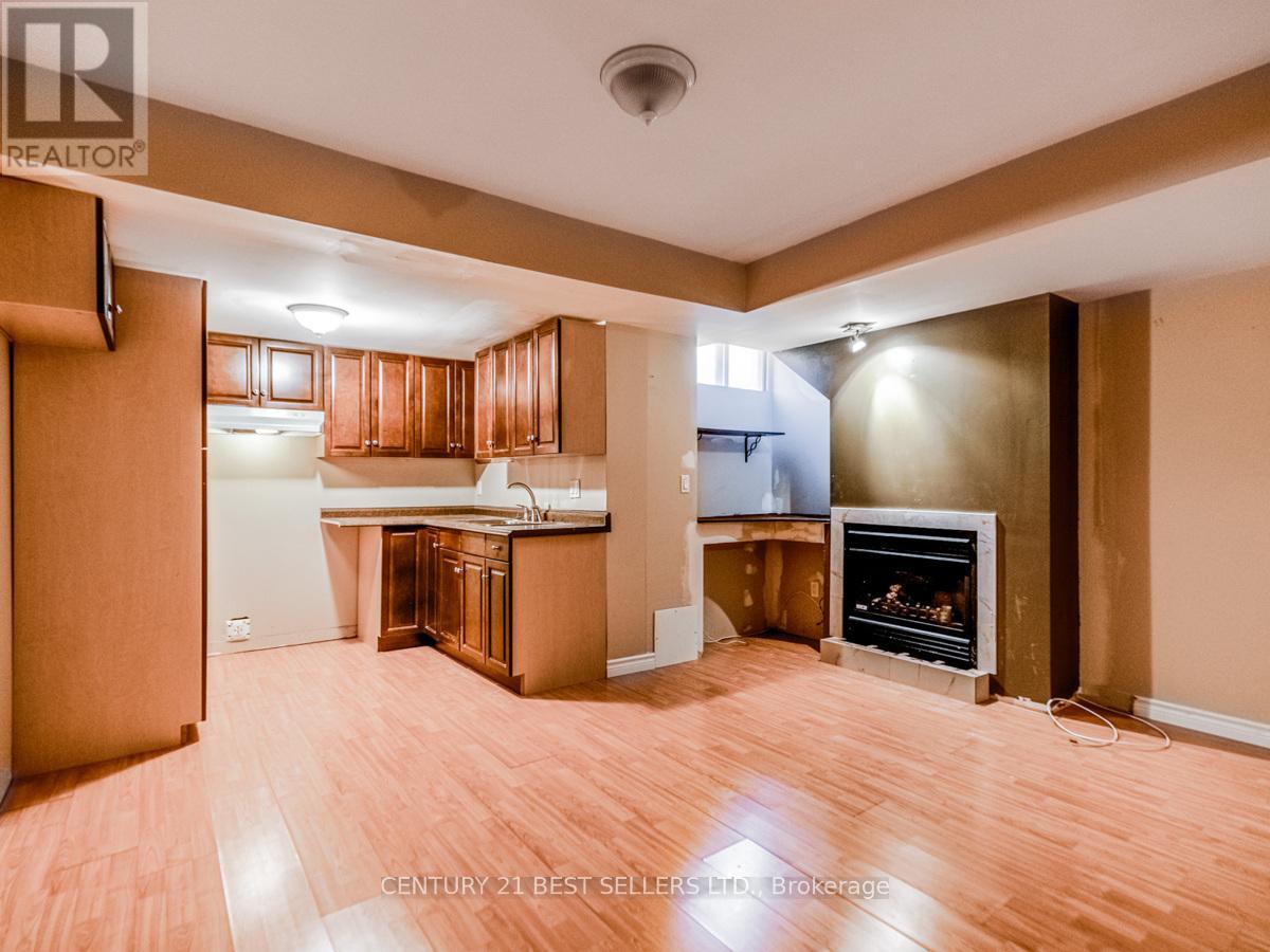 178 Queen St W, Mississauga, Ontario  L5H 1L6 - Photo 25 - W8277804