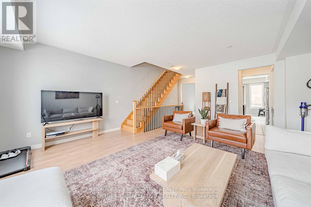 144 Salterton Circle, Vaughan, Ontario  L6A 4Z1 - Photo 2 - N12094780