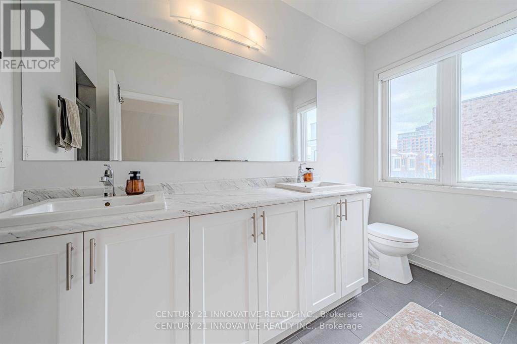 144 Salterton Circle, Vaughan, Ontario  L6A 4Z1 - Photo 29 - N12094780