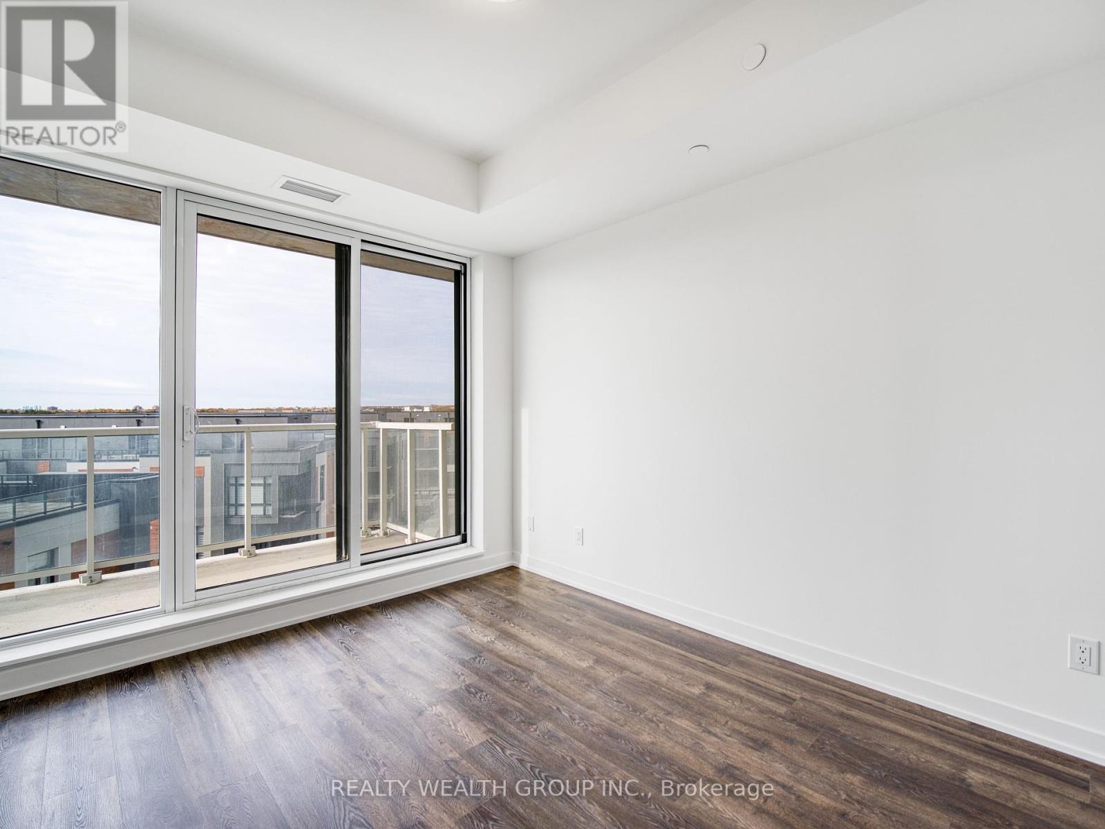 512 - 6 David Eyer Road, Richmond Hill, Ontario  L4S 0N5 - Photo 11 - N12114955