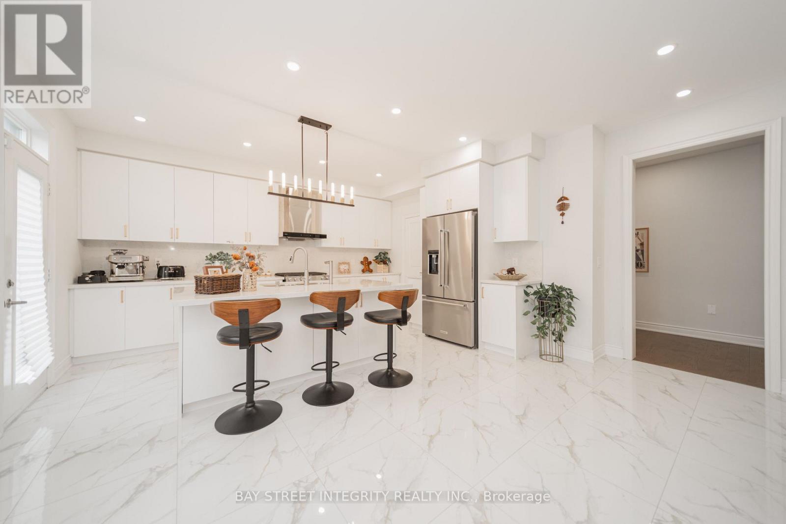 147 Prairie Rose Drive, Richmond Hill, Ontario  L4S 0M9 - Photo 4 - N12129388