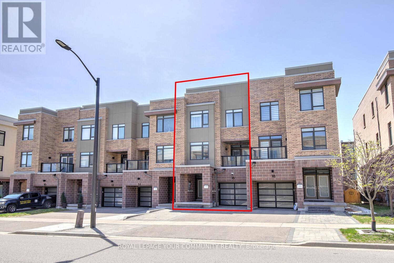 16 Glenngarry Crescent, Vaughan, Ontario  L6A 4Z4 - Photo 1 - N12144042
