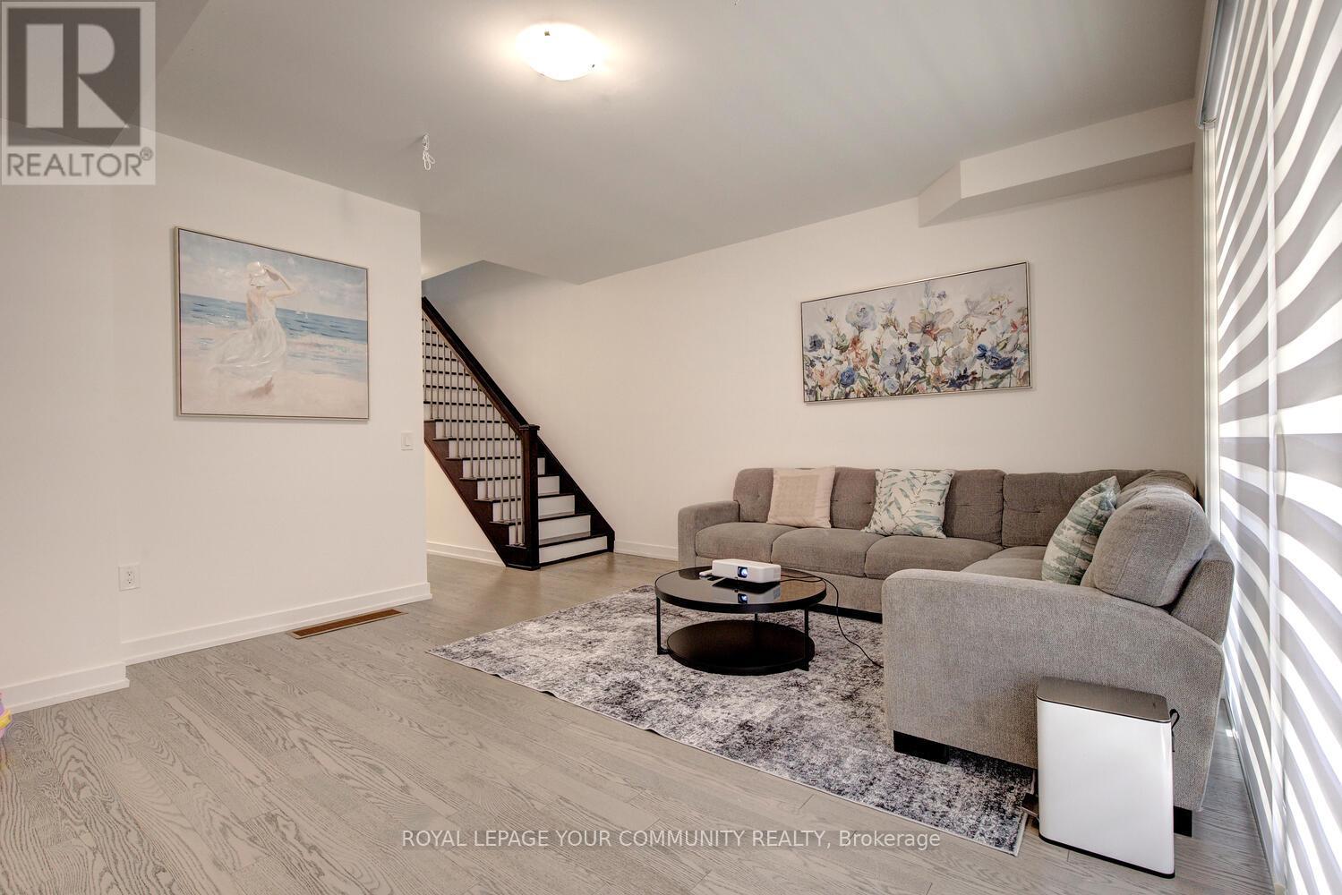 16 Glenngarry Crescent, Vaughan, Ontario  L6A 4Z4 - Photo 11 - N12144042