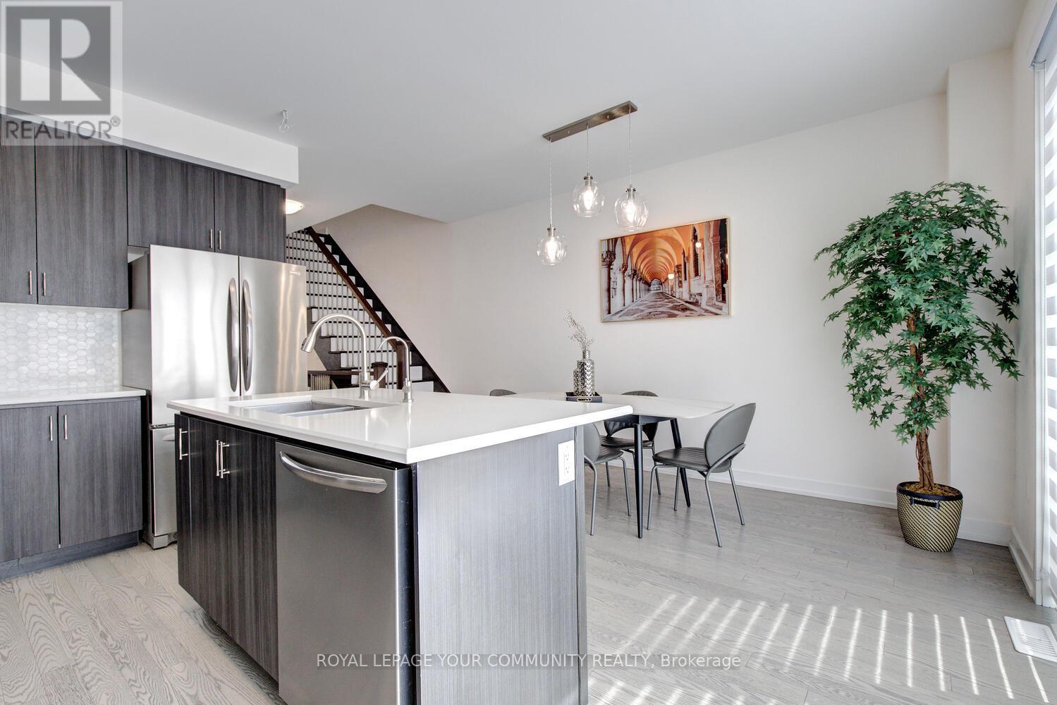 16 Glenngarry Crescent, Vaughan, Ontario  L6A 4Z4 - Photo 25 - N12144042