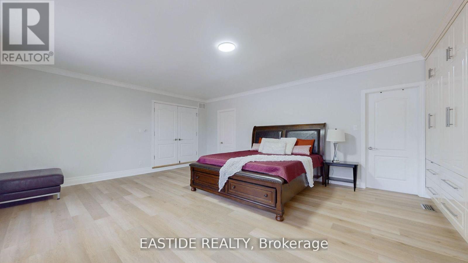 8 Ridgewood Drive, Richmond Hill, Ontario  L4E 3M1 - Photo 25 - N12147520