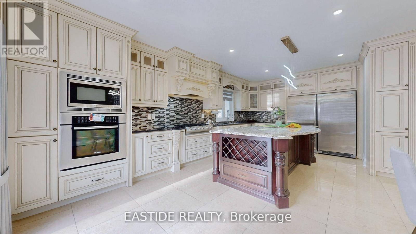 8 Ridgewood Drive, Richmond Hill, Ontario  L4E 3M1 - Photo 32 - N12147520