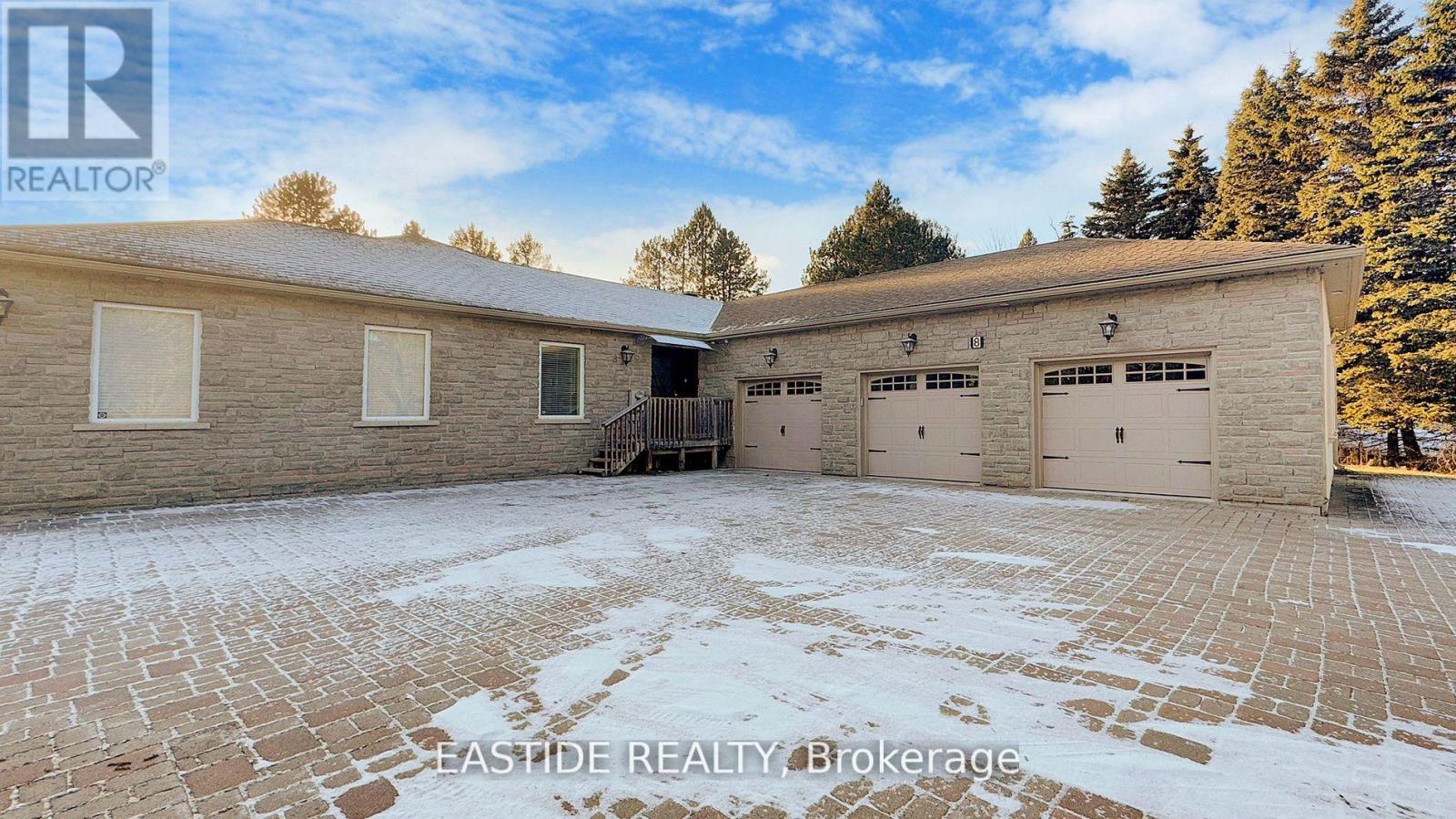 8 Ridgewood Drive, Richmond Hill, Ontario  L4E 3M1 - Photo 49 - N12147520