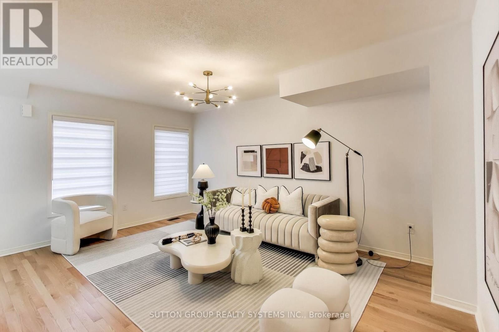 71 William F Bell Parkway, Richmond Hill, Ontario  L4S 0K1 - Photo 6 - N12165015