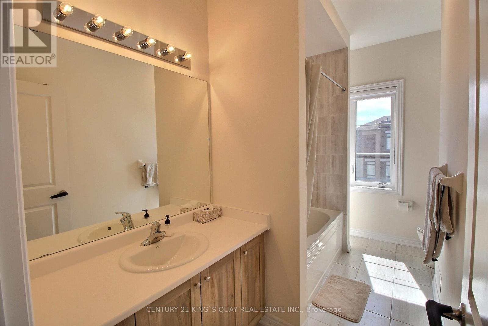 25 Mccague Avenue, Richmond Hill, Ontario  L4S 0J4 - Photo 18 - N12165958