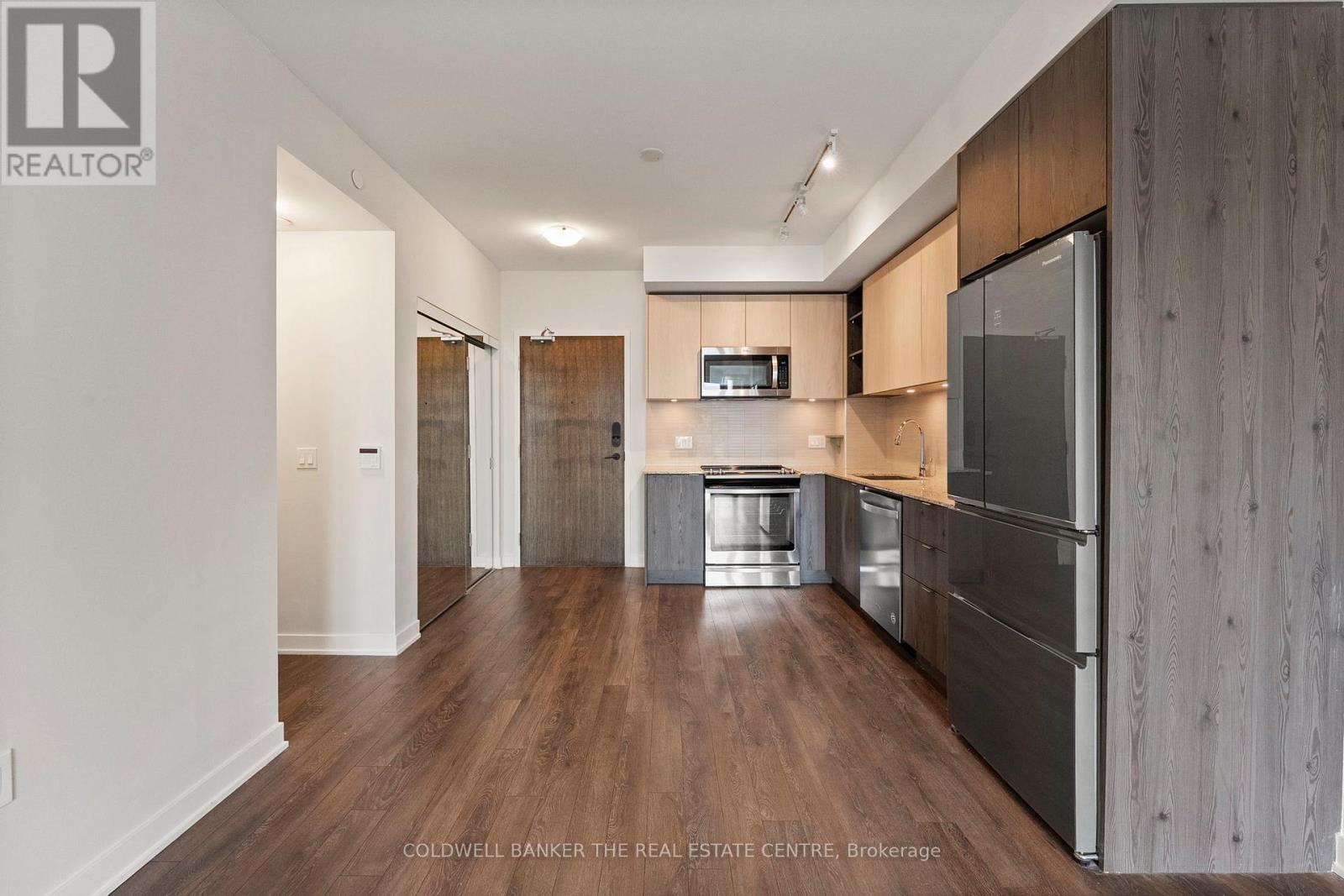 631 - 100 Eagle Rock Way W, Vaughan, Ontario  L6A 5B9 - Photo 13 - N12176121
