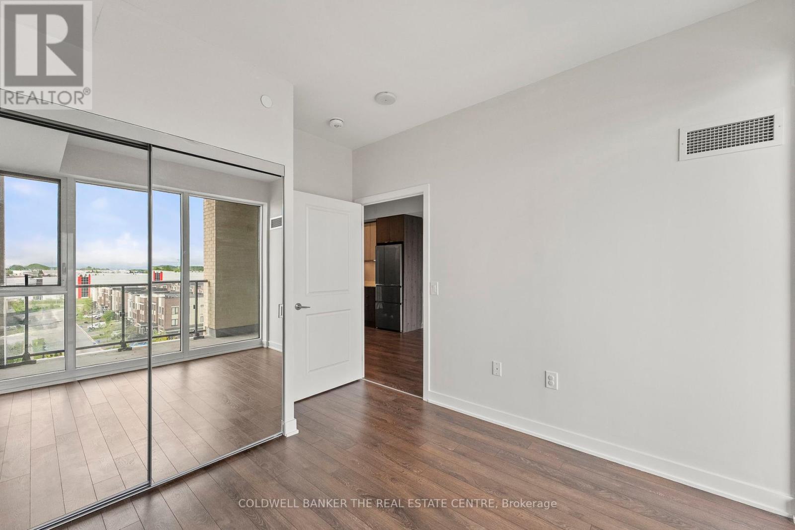 631 - 100 Eagle Rock Way W, Vaughan, Ontario  L6A 5B9 - Photo 19 - N12176121