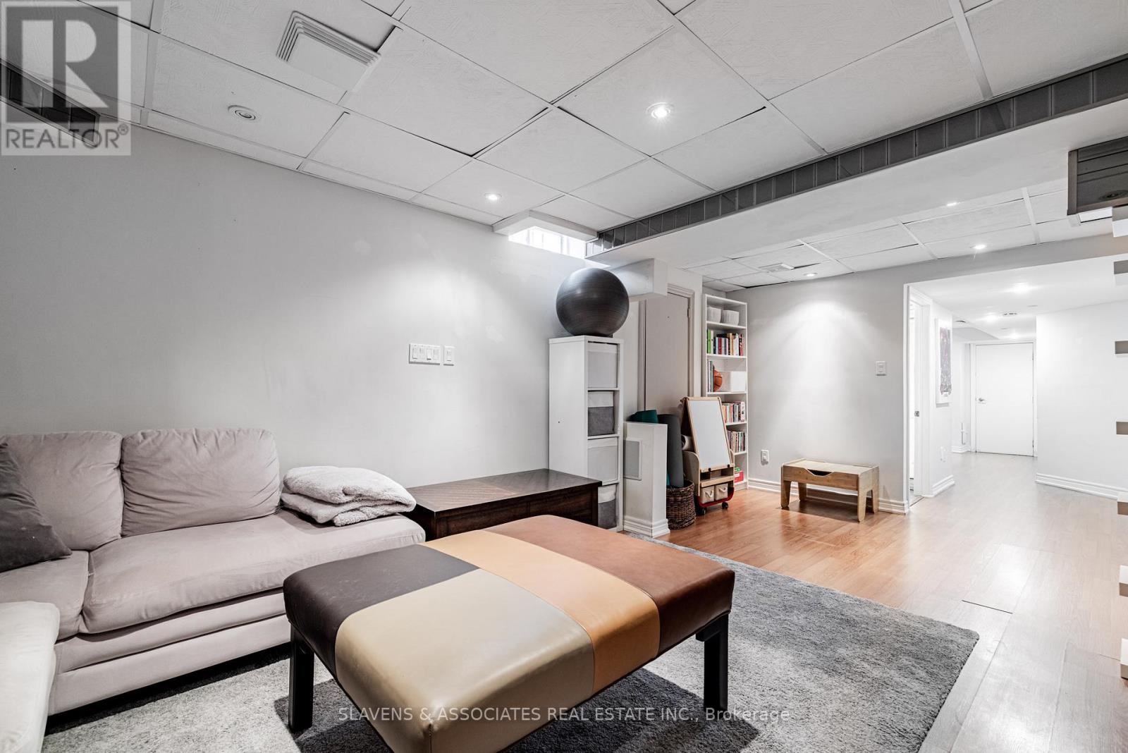11 Bestview Crescent, Vaughan, Ontario  L6A 3S8 - Photo 31 - N12178007