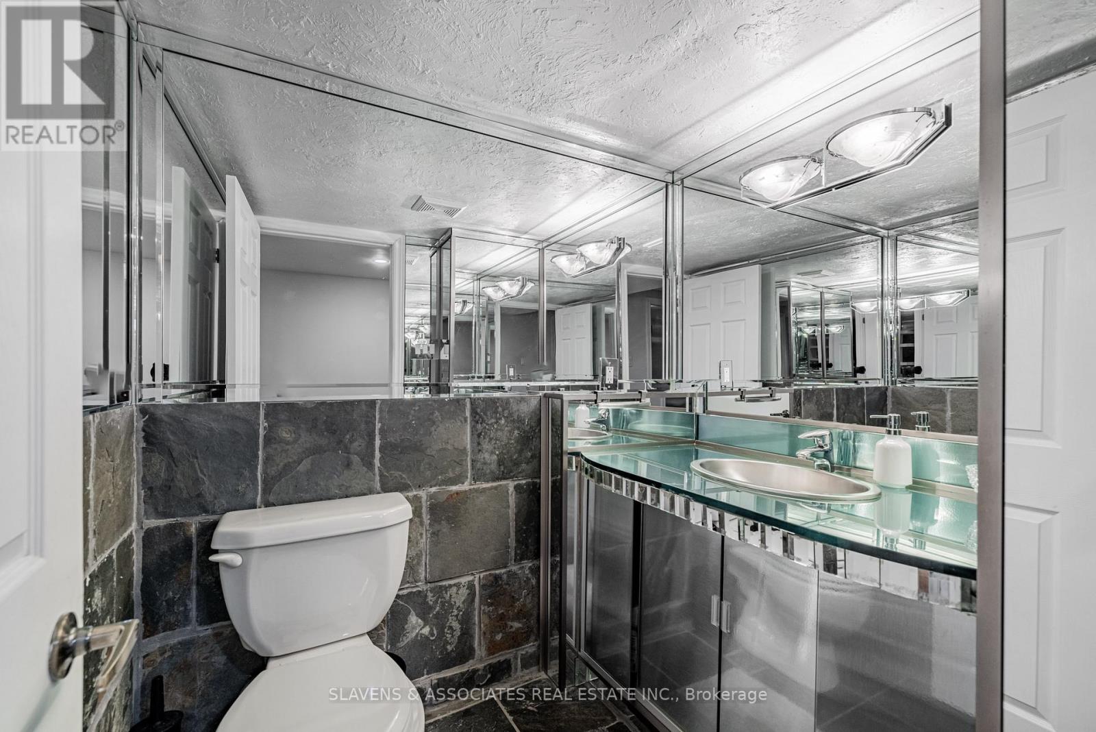 11 Bestview Crescent, Vaughan, Ontario  L6A 3S8 - Photo 33 - N12178007