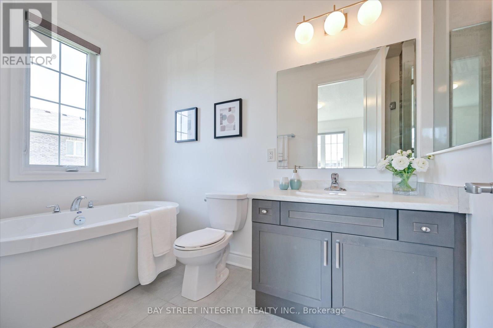 61 Hartney Drive, Richmond Hill, Ontario  L4S 0J9 - Photo 23 - N12181329