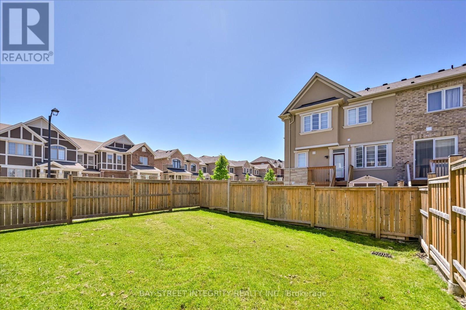 61 Hartney Drive, Richmond Hill, Ontario  L4S 0J9 - Photo 38 - N12181329