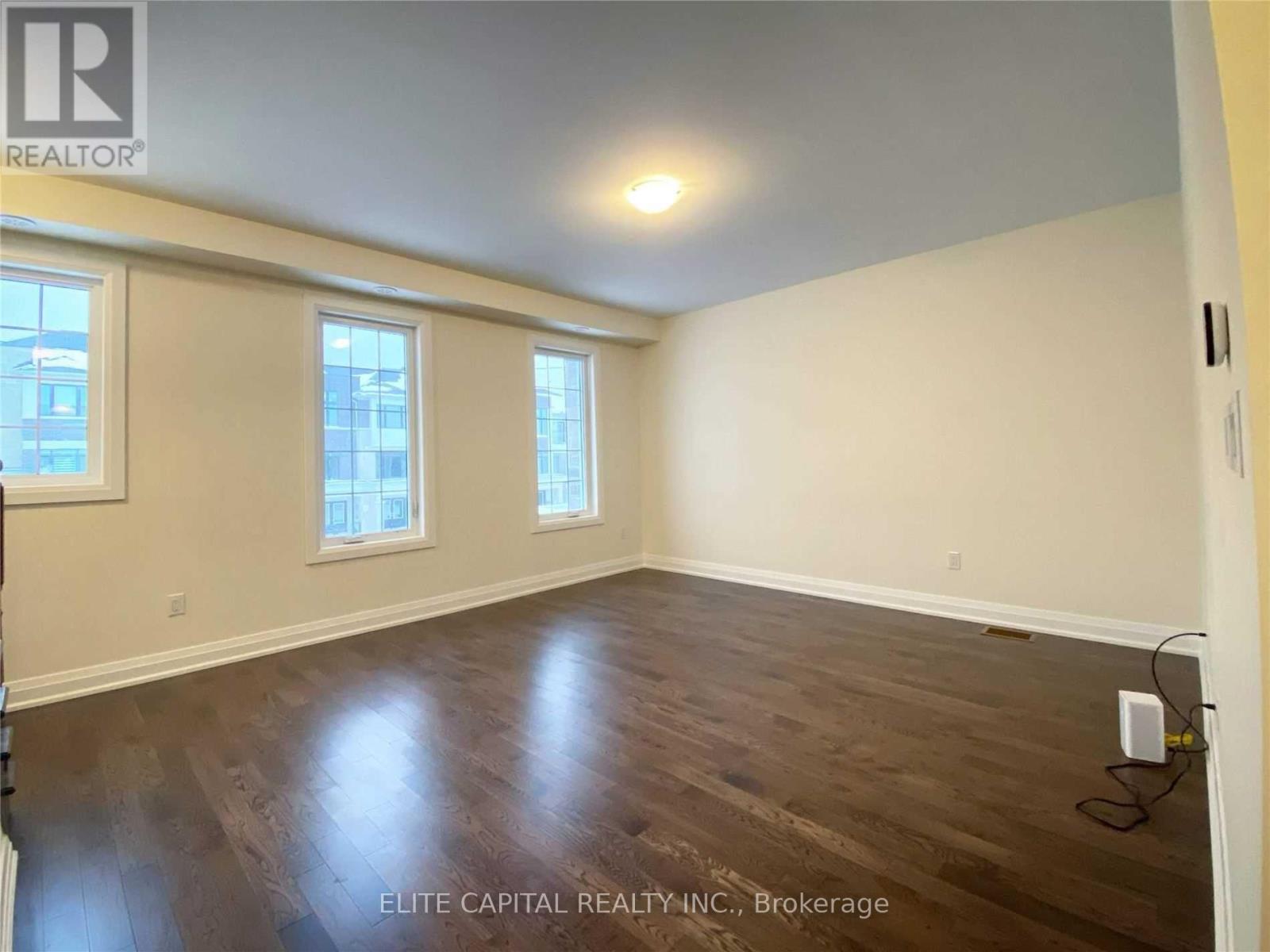 84 William F Bell Parkway, Richmond Hill, Ontario  L4S 0K4 - Photo 4 - N12187571