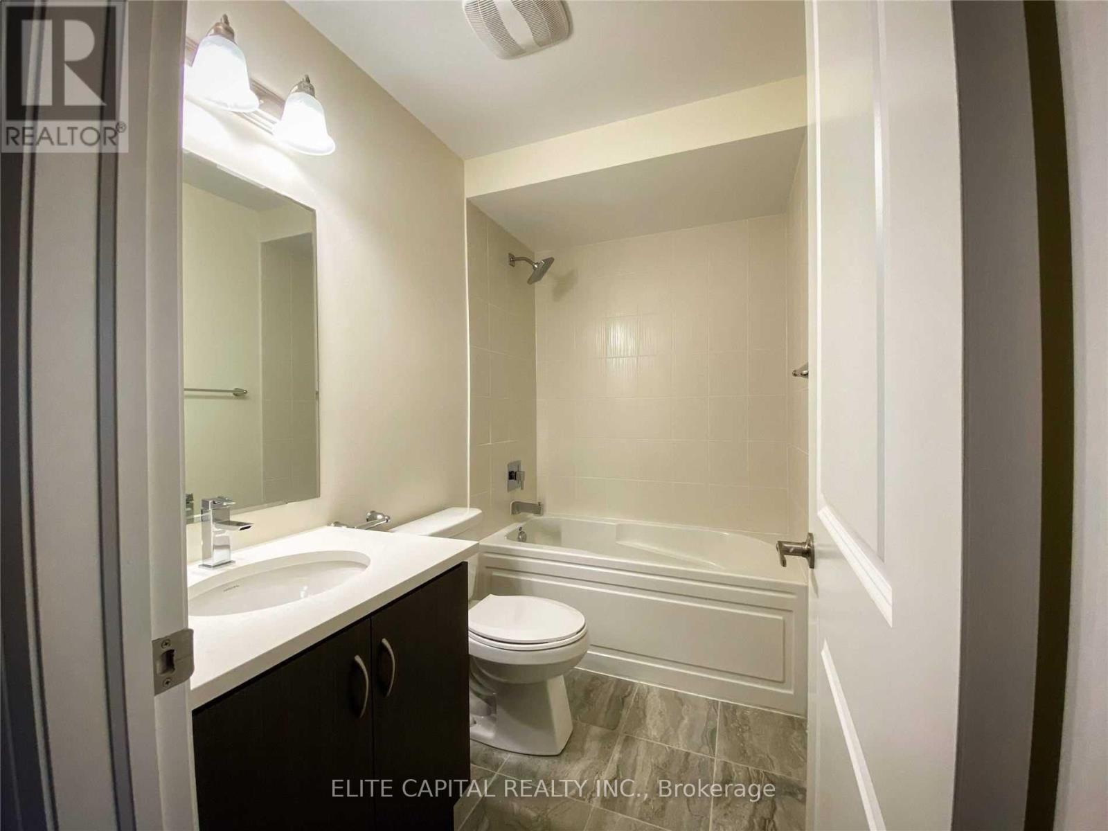84 William F Bell Parkway, Richmond Hill, Ontario  L4S 0K4 - Photo 9 - N12187571