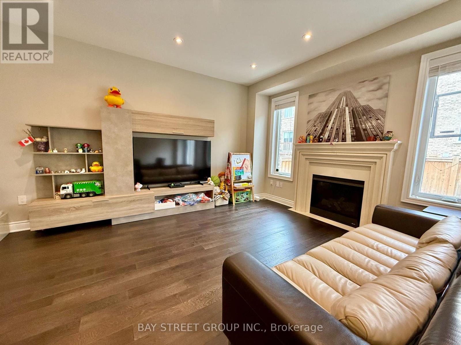 67 Hartney Drive, Richmond Hill, Ontario  L4S 0J9 - Photo 14 - N12187745