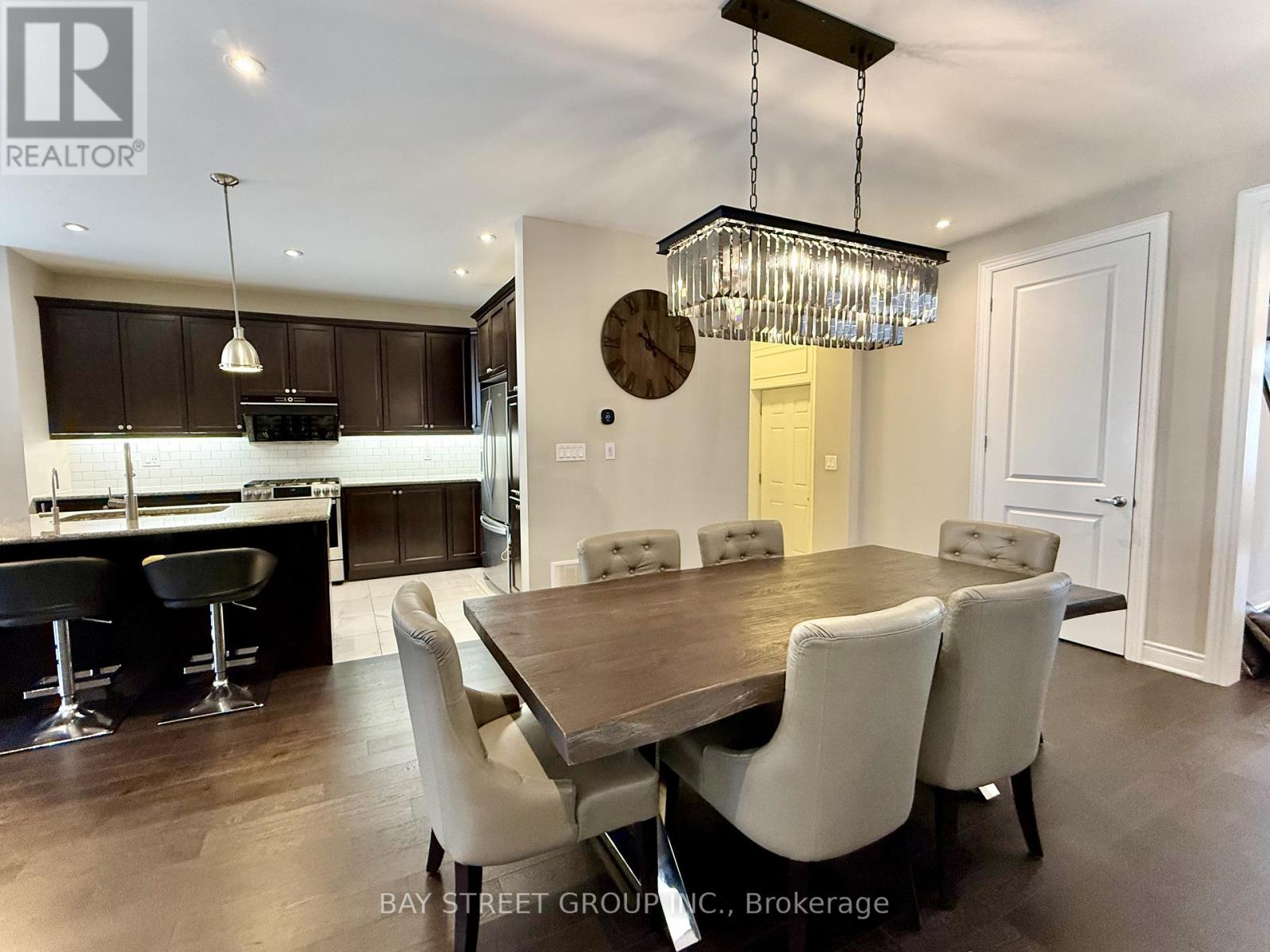 67 Hartney Drive, Richmond Hill, Ontario  L4S 0J9 - Photo 6 - N12187745