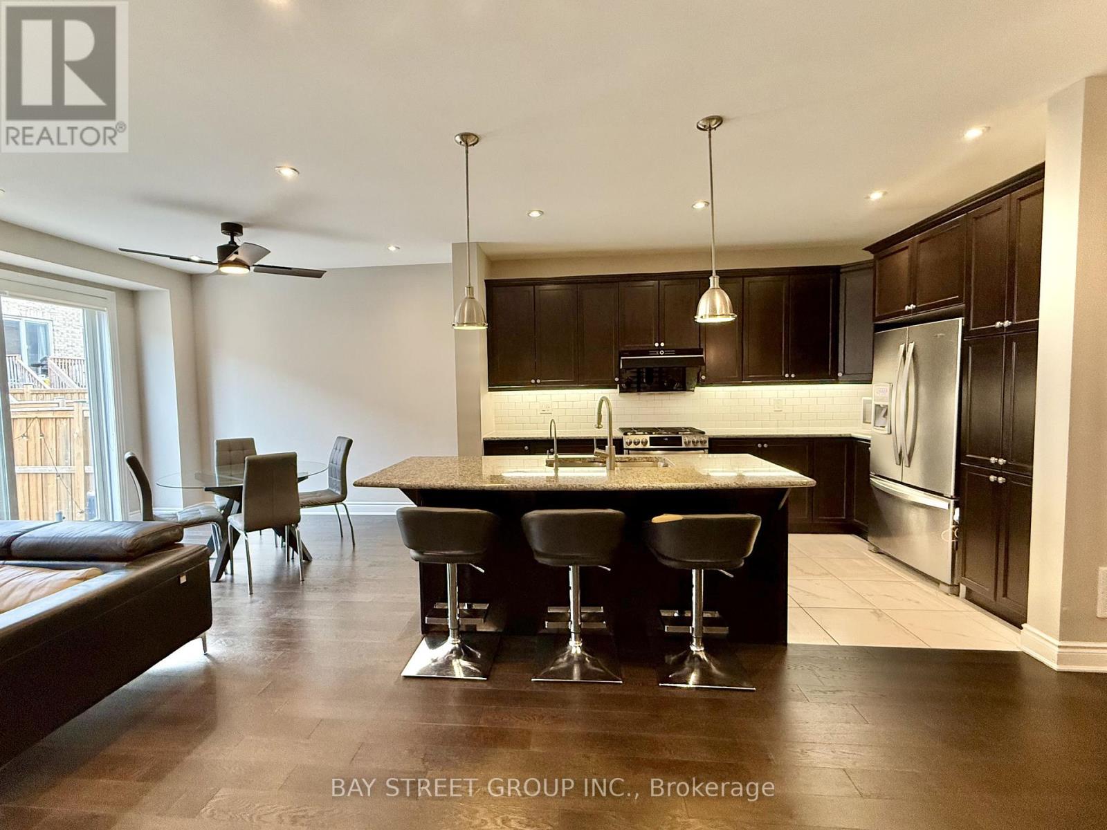 67 Hartney Drive, Richmond Hill, Ontario  L4S 0J9 - Photo 7 - N12187745