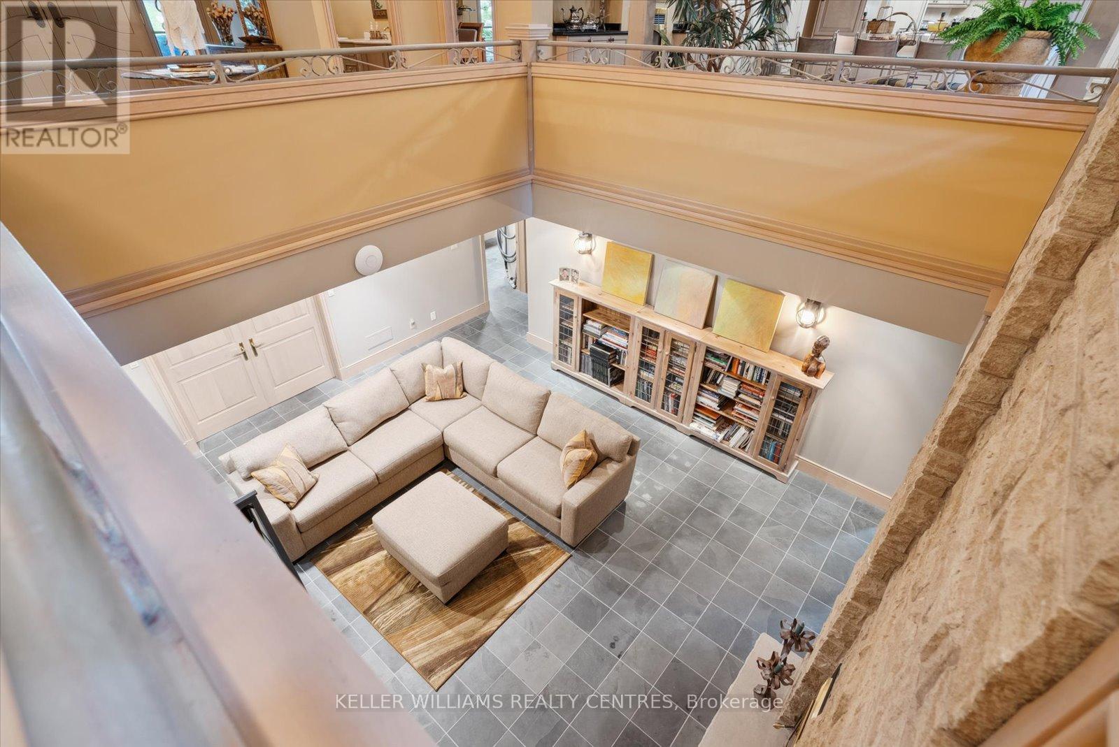 6 Country Heights Drive, Richmond Hill, Ontario  L4E 3M8 - Photo 19 - N12188565