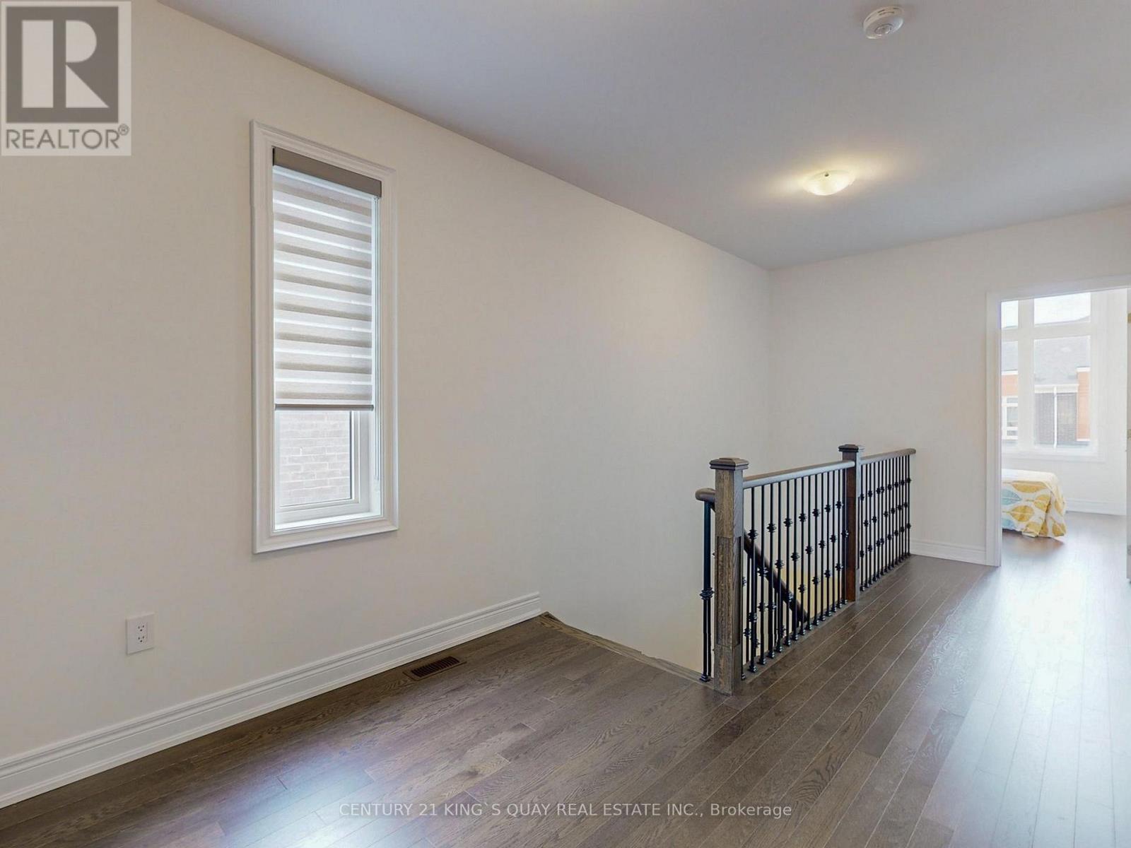 8 Schmeltzer Crescent, Richmond Hill, Ontario  L4E 1K8 - Photo 21 - N12190267