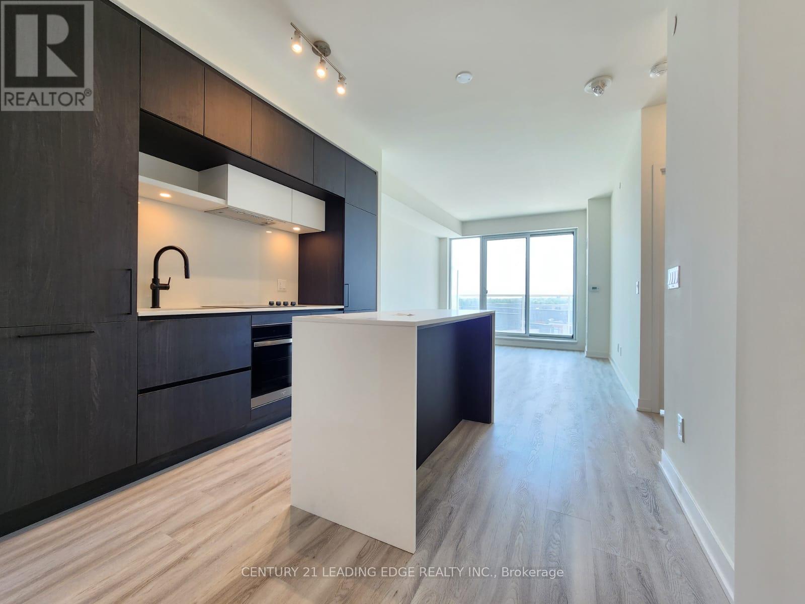 618 - 6 David Eyer Road, Richmond Hill, Ontario  L4S 0N5 - Photo 1 - N12190391