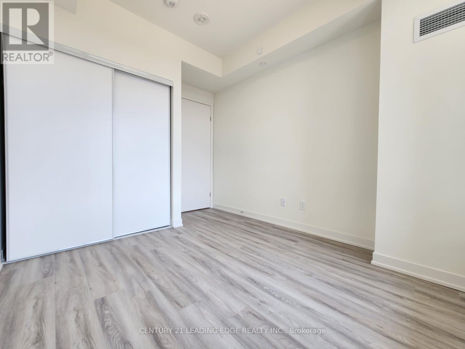 618 - 6 David Eyer Road, Richmond Hill, Ontario  L4S 0N5 - Photo 11 - N12190391