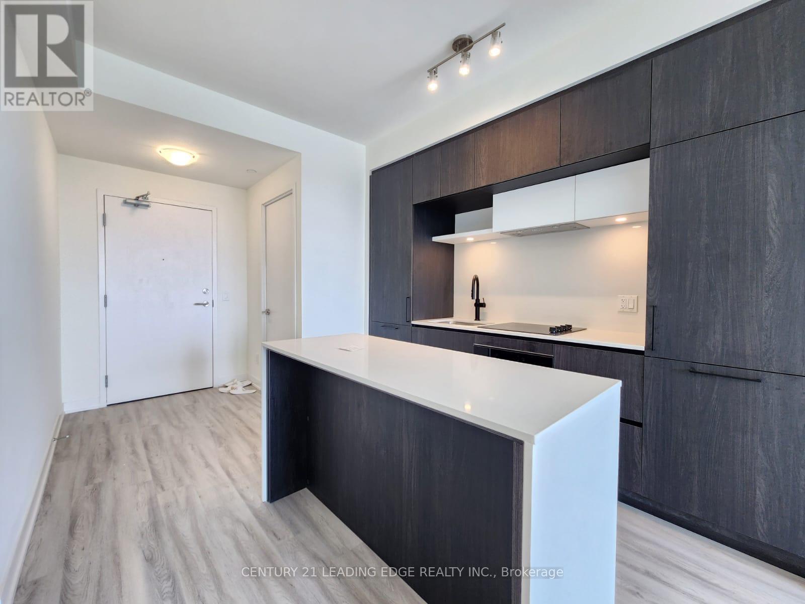 618 - 6 David Eyer Road, Richmond Hill, Ontario  L4S 0N5 - Photo 4 - N12190391