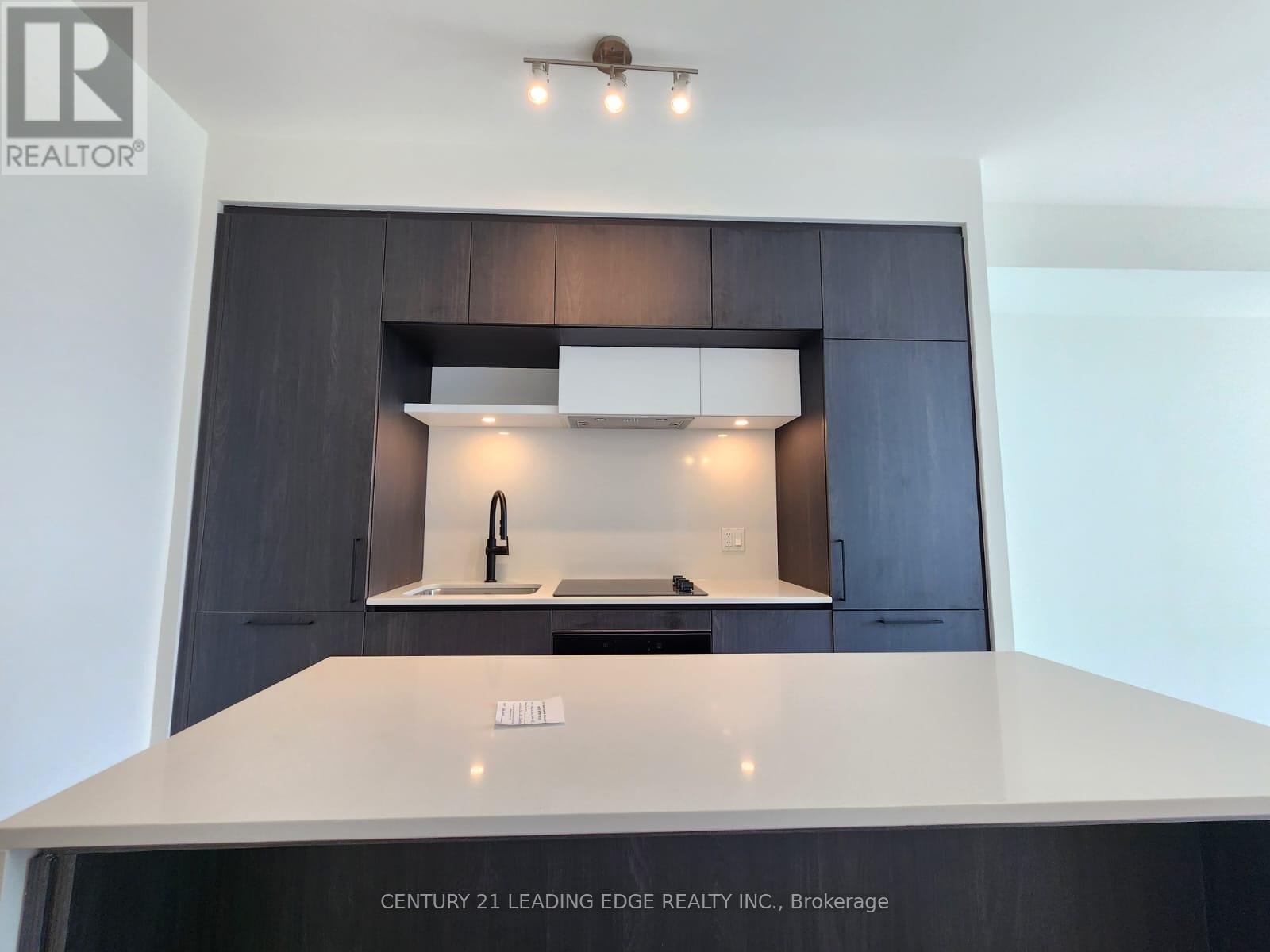 618 - 6 David Eyer Road, Richmond Hill, Ontario  L4S 0N5 - Photo 6 - N12190391