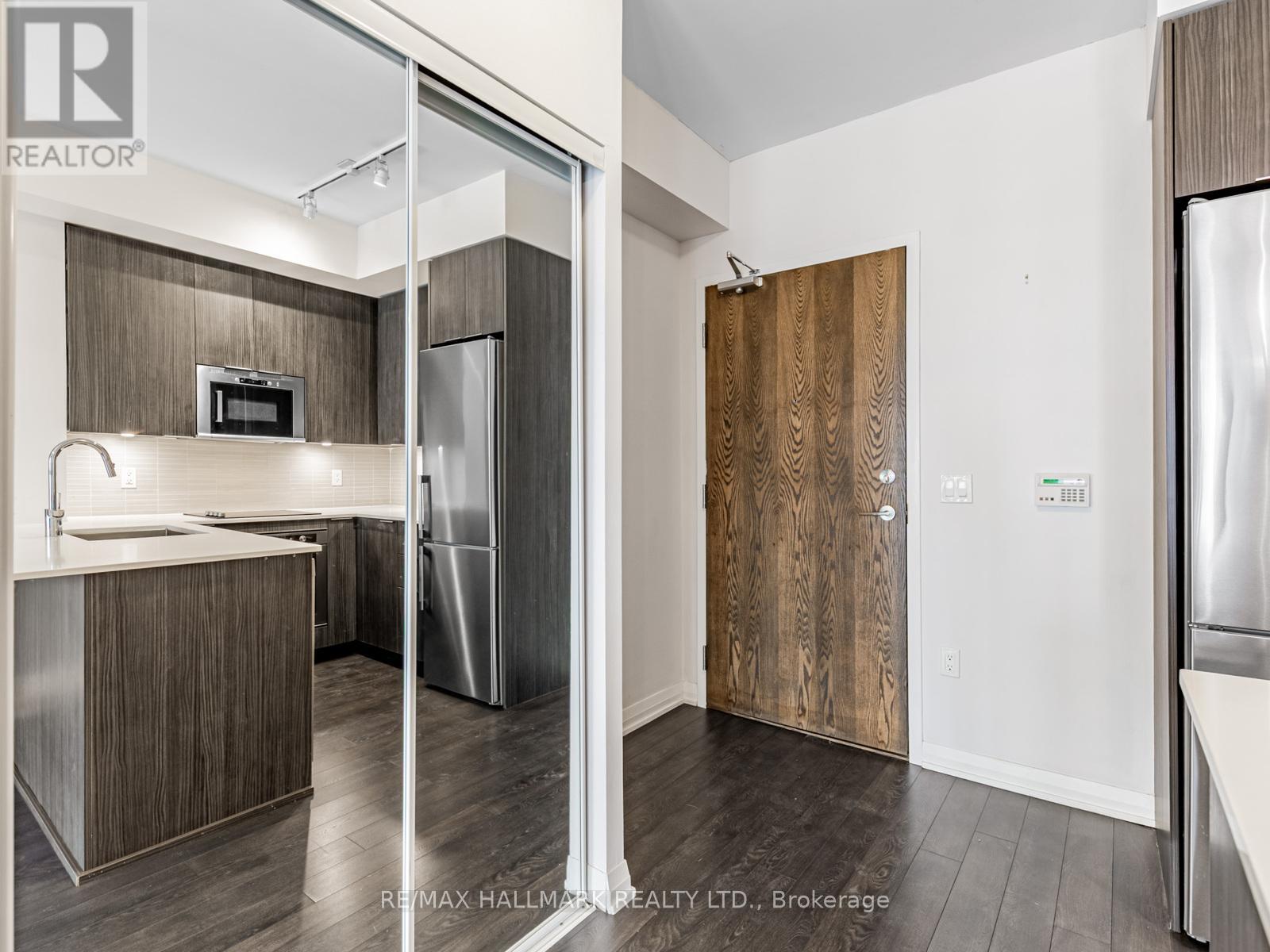 322 - 99 Eagle Rock Way, Vaughan, Ontario  L6A 5A7 - Photo 5 - N12192025