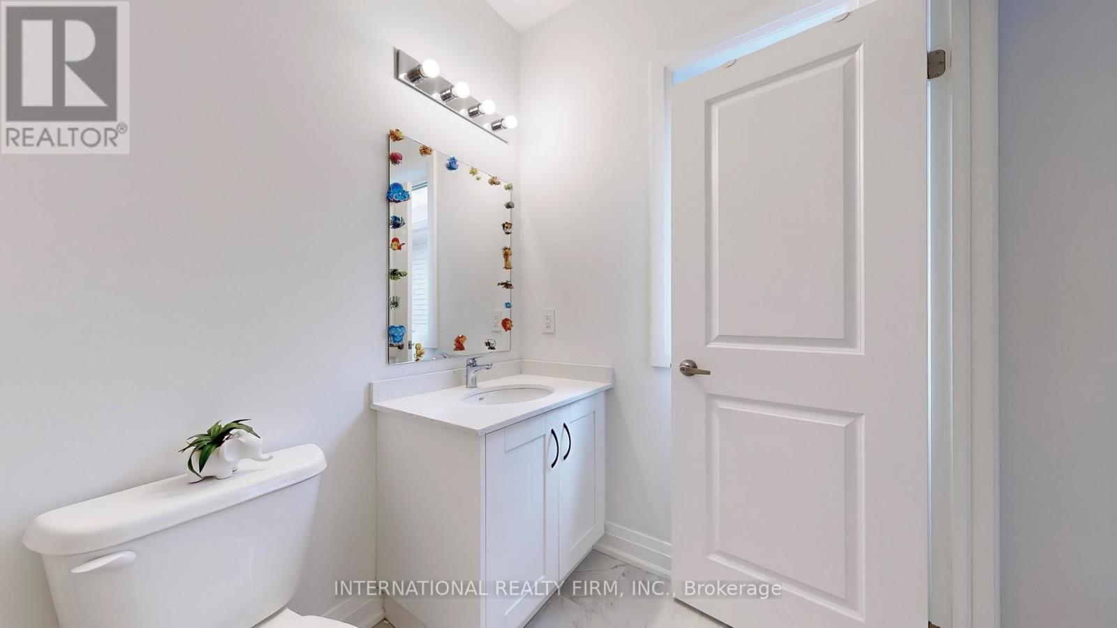 42 Tipp Drive, Richmond Hill, Ontario  L4E 1A2 - Photo 22 - N12194126
