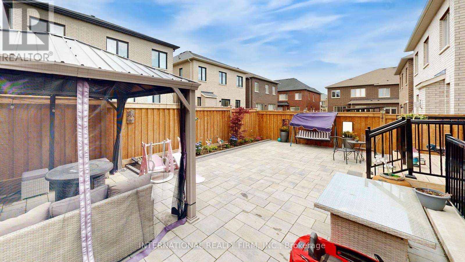 42 Tipp Drive, Richmond Hill, Ontario  L4E 1A2 - Photo 32 - N12194126