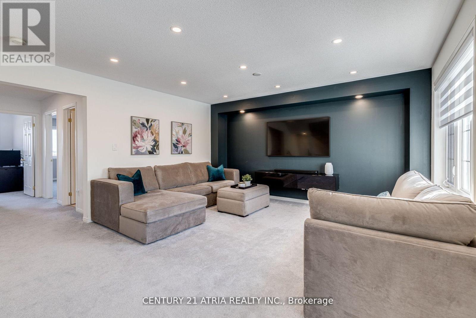 16 Hartney Drive, Richmond Hill, Ontario  L4S 0J8 - Photo 9 - N12201546