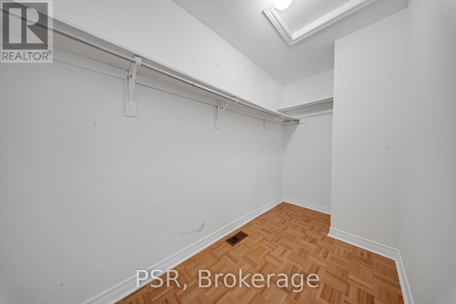 88 Canyon Gate Crescent, Vaughan, Ontario  L6A 0C2 - Photo 10 - N12201912