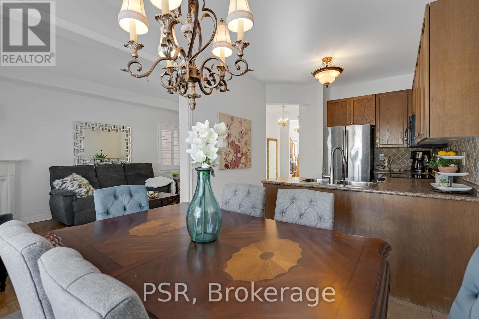 88 Canyon Gate Crescent, Vaughan, Ontario  L6A 0C2 - Photo 17 - N12201912
