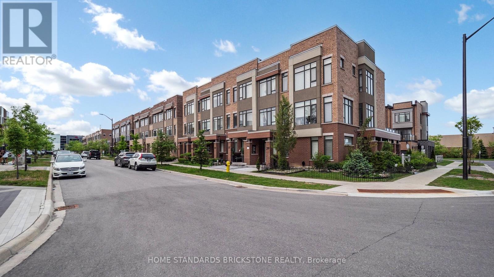 215 Salterton Circle, Vaughan, Ontario  L6A 4Z2 - Photo 1 - N12208204