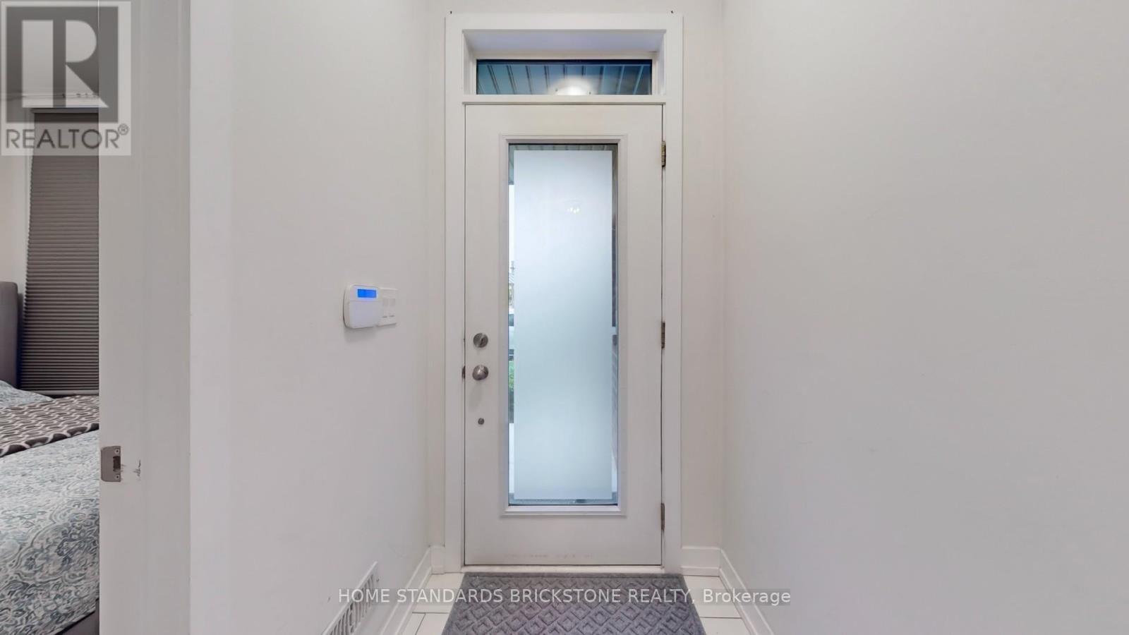 215 Salterton Circle, Vaughan, Ontario  L6A 4Z2 - Photo 29 - N12208204