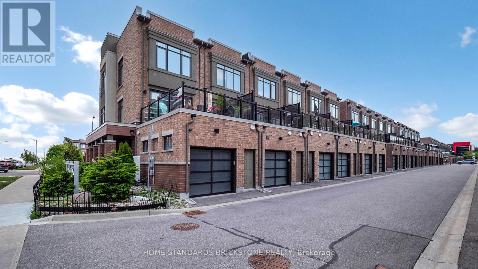 215 Salterton Circle, Vaughan, Ontario  L6A 4Z2 - Photo 35 - N12208204