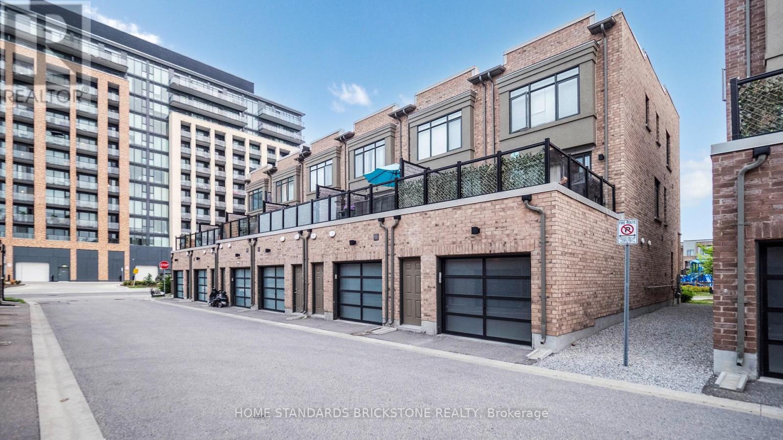 215 Salterton Circle, Vaughan, Ontario  L6A 4Z2 - Photo 36 - N12208204