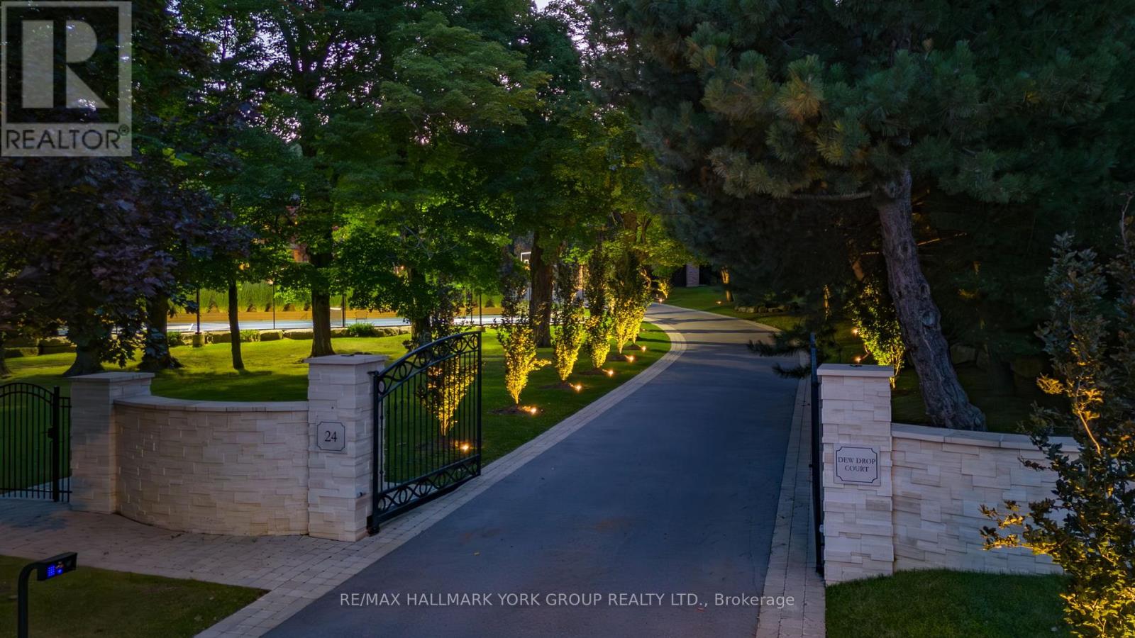 24 Dew Drop Court, Vaughan, Ontario  L6A 1E9 - Photo 2 - N12210649