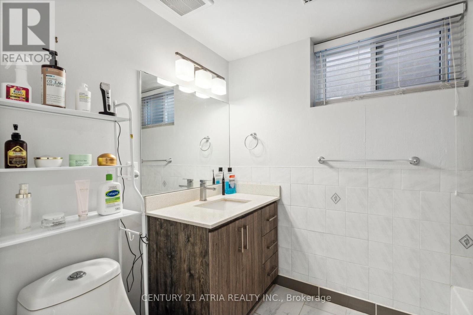 1293 Stouffville Road, Richmond Hill, Ontario  L4E 3S5 - Photo 18 - N12215080