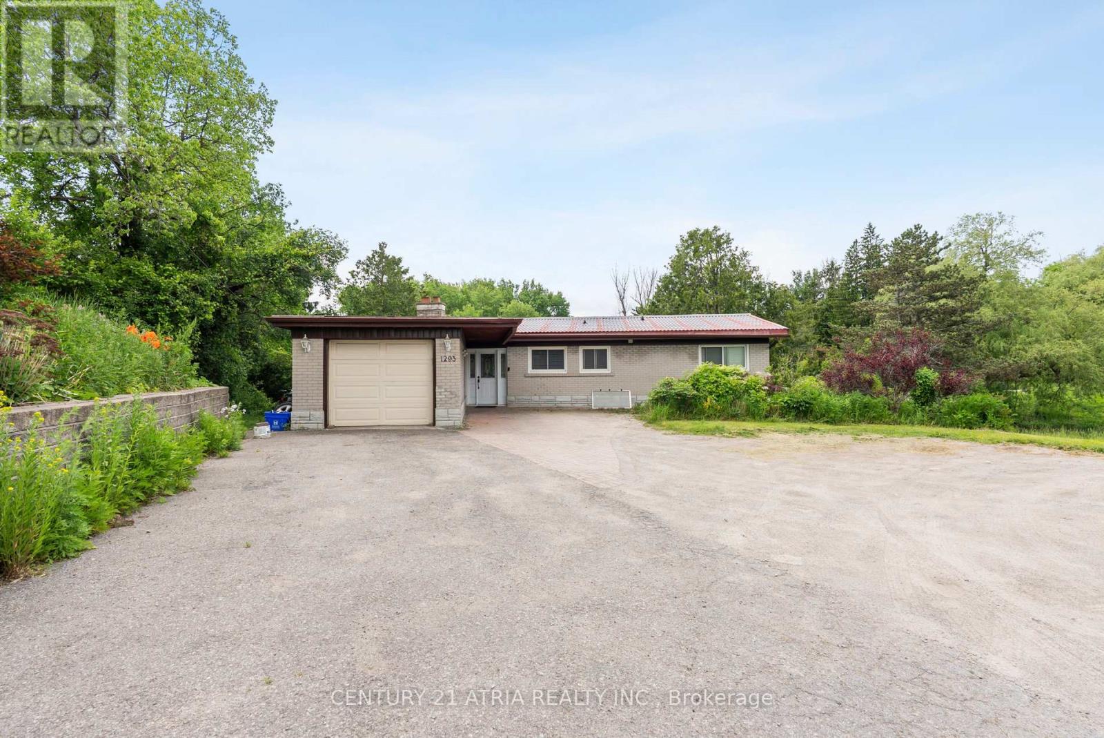 1293 Stouffville Road, Richmond Hill, Ontario  L4E 3S5 - Photo 2 - N12215080