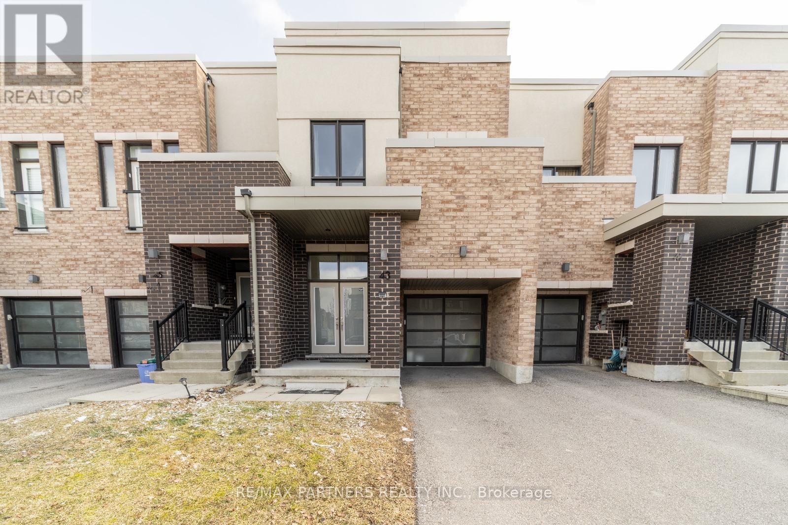 43 DARIOLE DRIVE, richmond hill, Ontario
