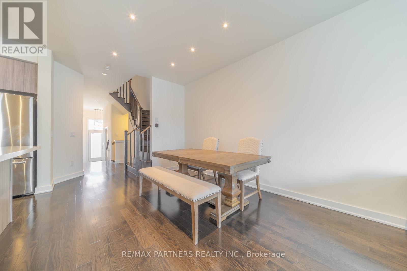 43 Dariole Drive, Richmond Hill, Ontario  L4E 0Z2 - Photo 7 - N12219135