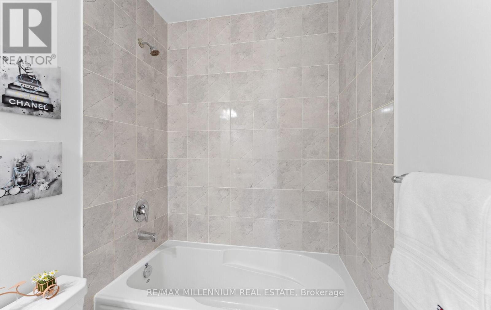 83 Casley Avenue, Richmond Hill, Ontario  L4S 0K7 - Photo 9 - N12221085