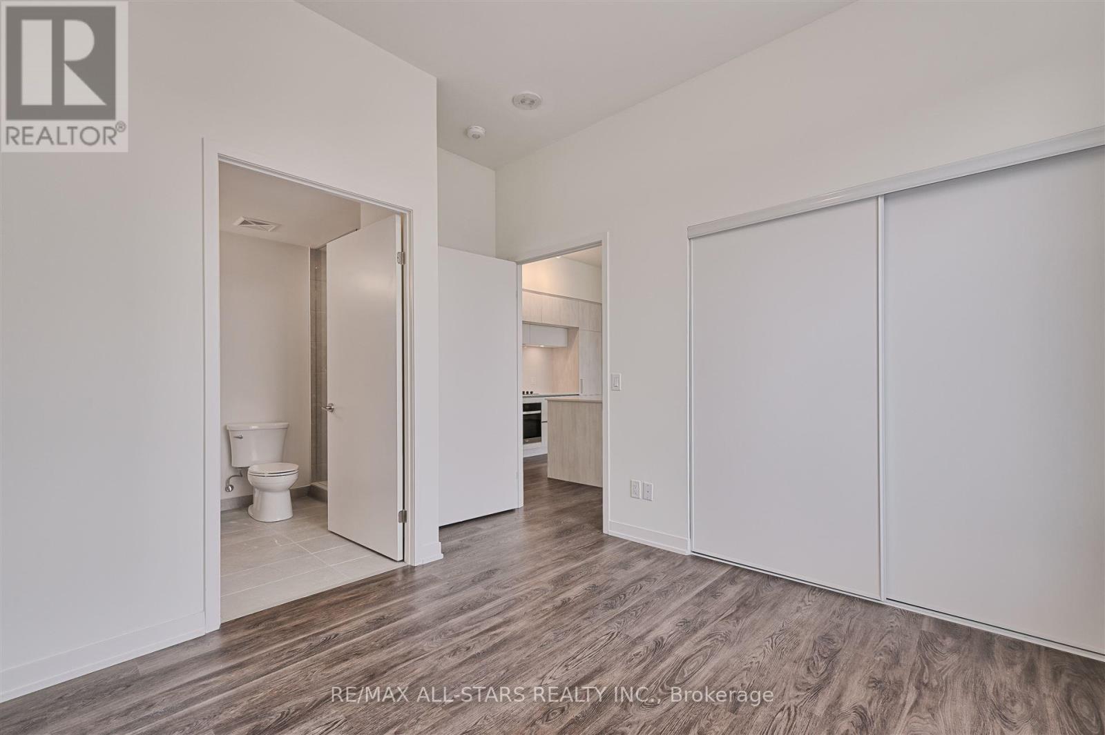 124 - 2 David Eyer Road, Richmond Hill, Ontario  L4S 0N6 - Photo 17 - N12247976