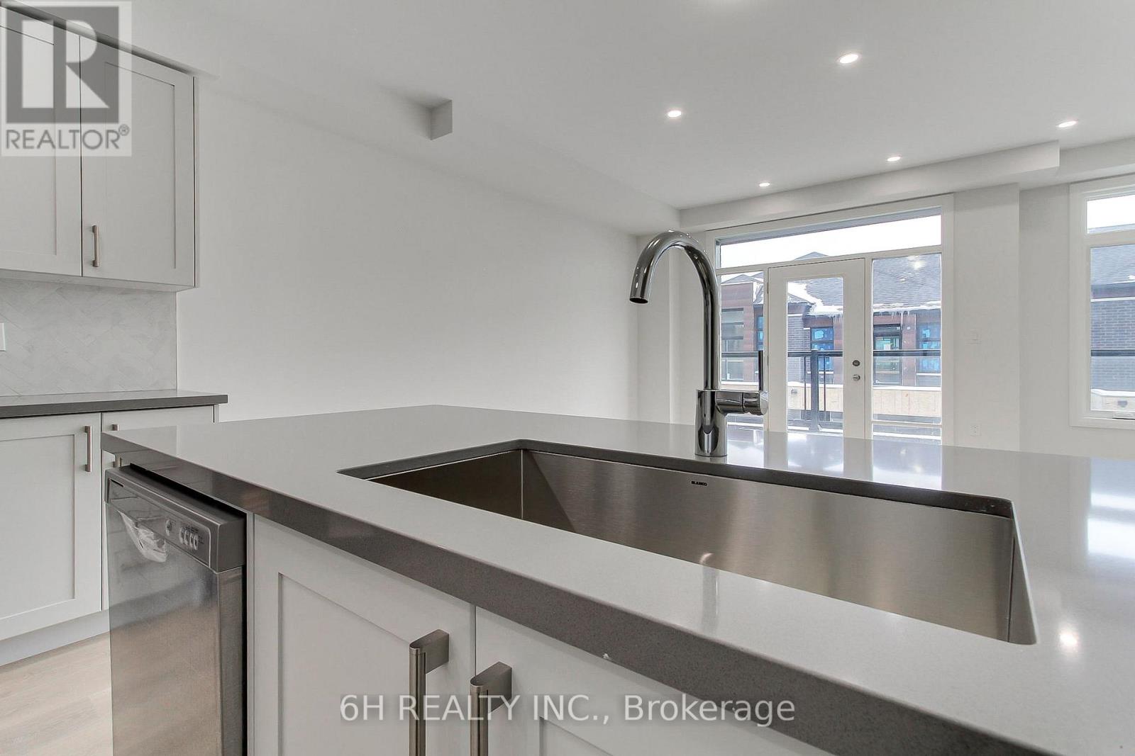 Lot 31 - 42 Harold Wilson Lane, Richmond Hill, Ontario  L4S 1N5 - Photo 10 - N12642320